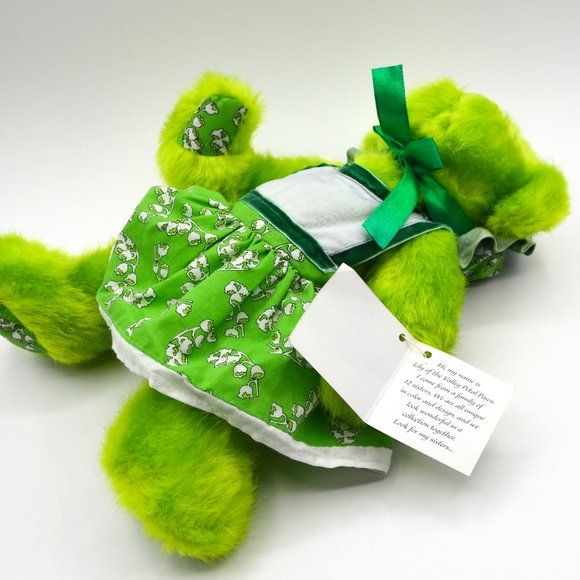 The Family Fuzzables Sister Plush Collection Petal Paws Bear - Picture 3 of 3